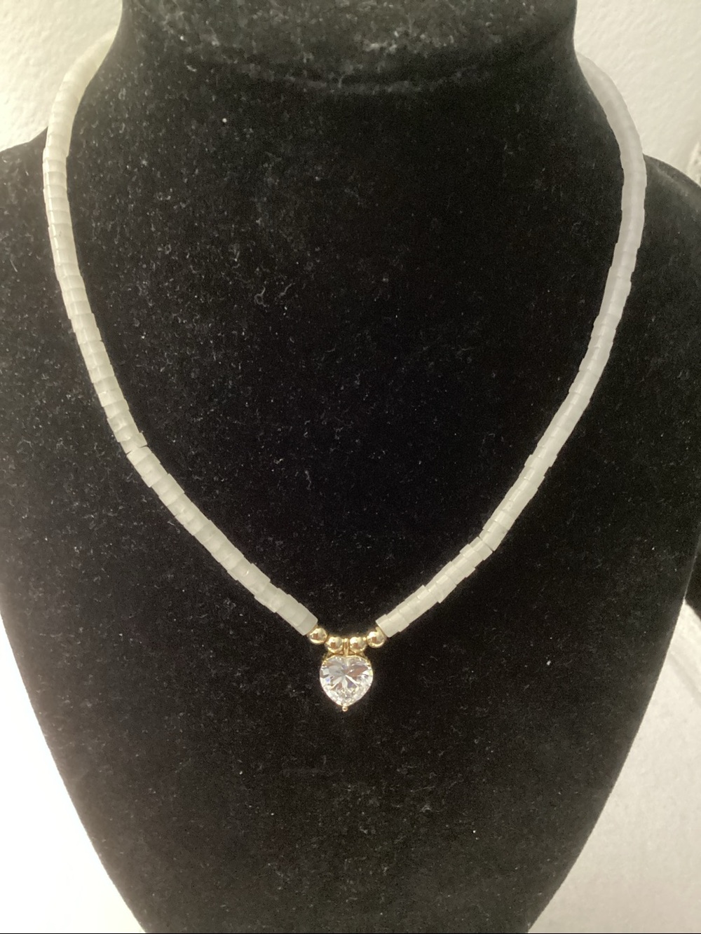 Sparkling Crystal Heart Pendant White Beaded Necklace